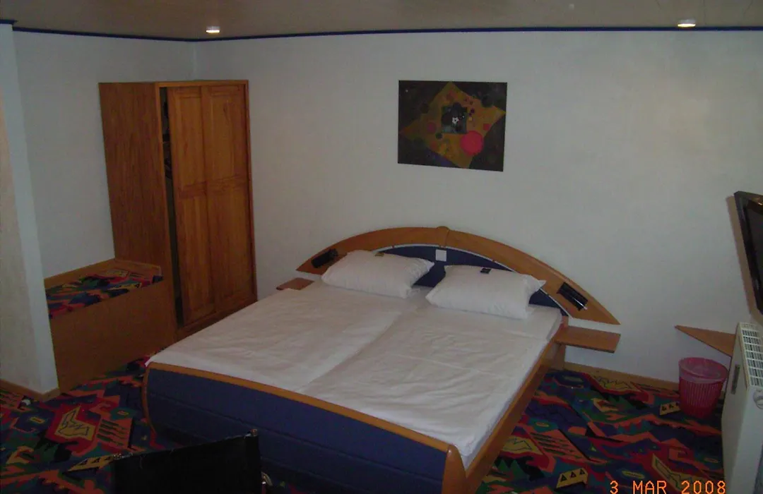 Smile Hotel-1